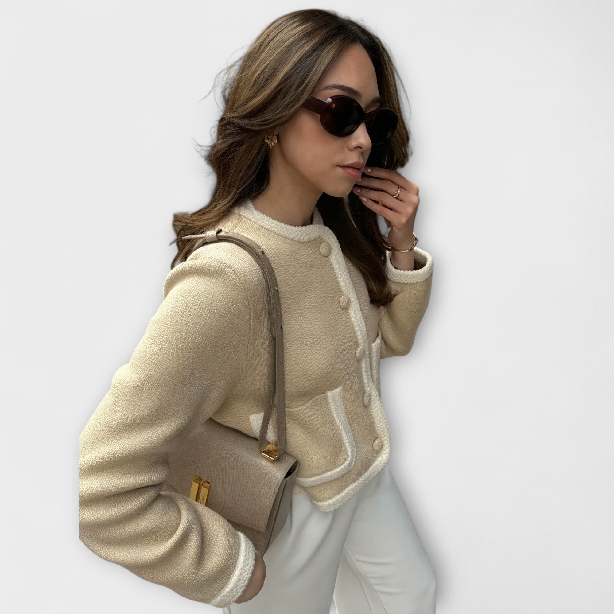 Cardigan Classique à Poches Élégantes