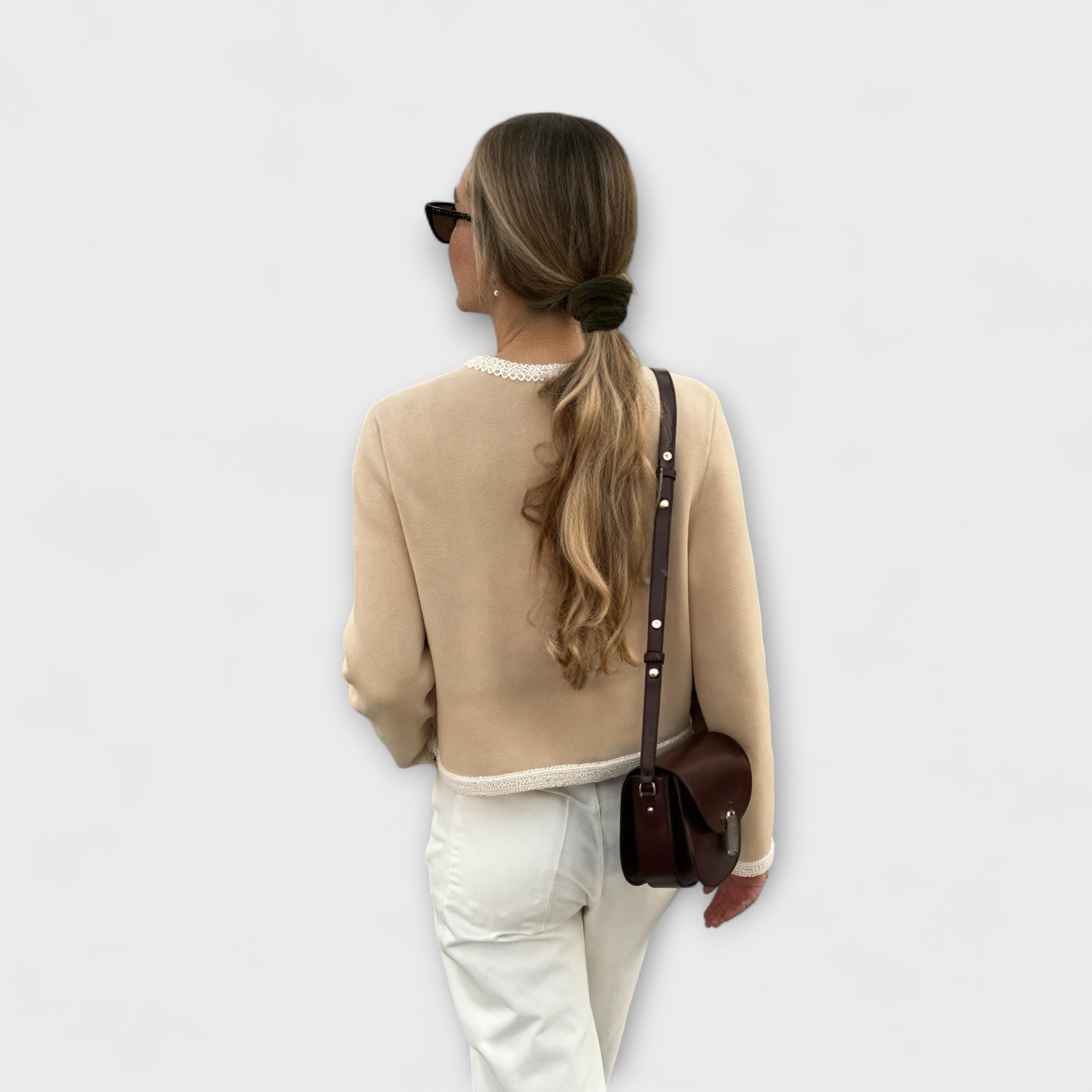 Cardigan Classique à Poches Élégantes