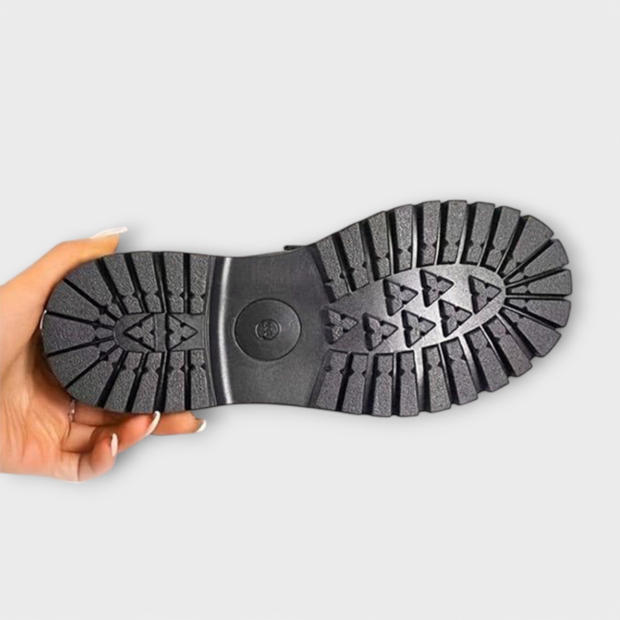 Alisa - Élégants et Polyvalents" could be rewritten as "Alisa - Élégance Polyvalente.