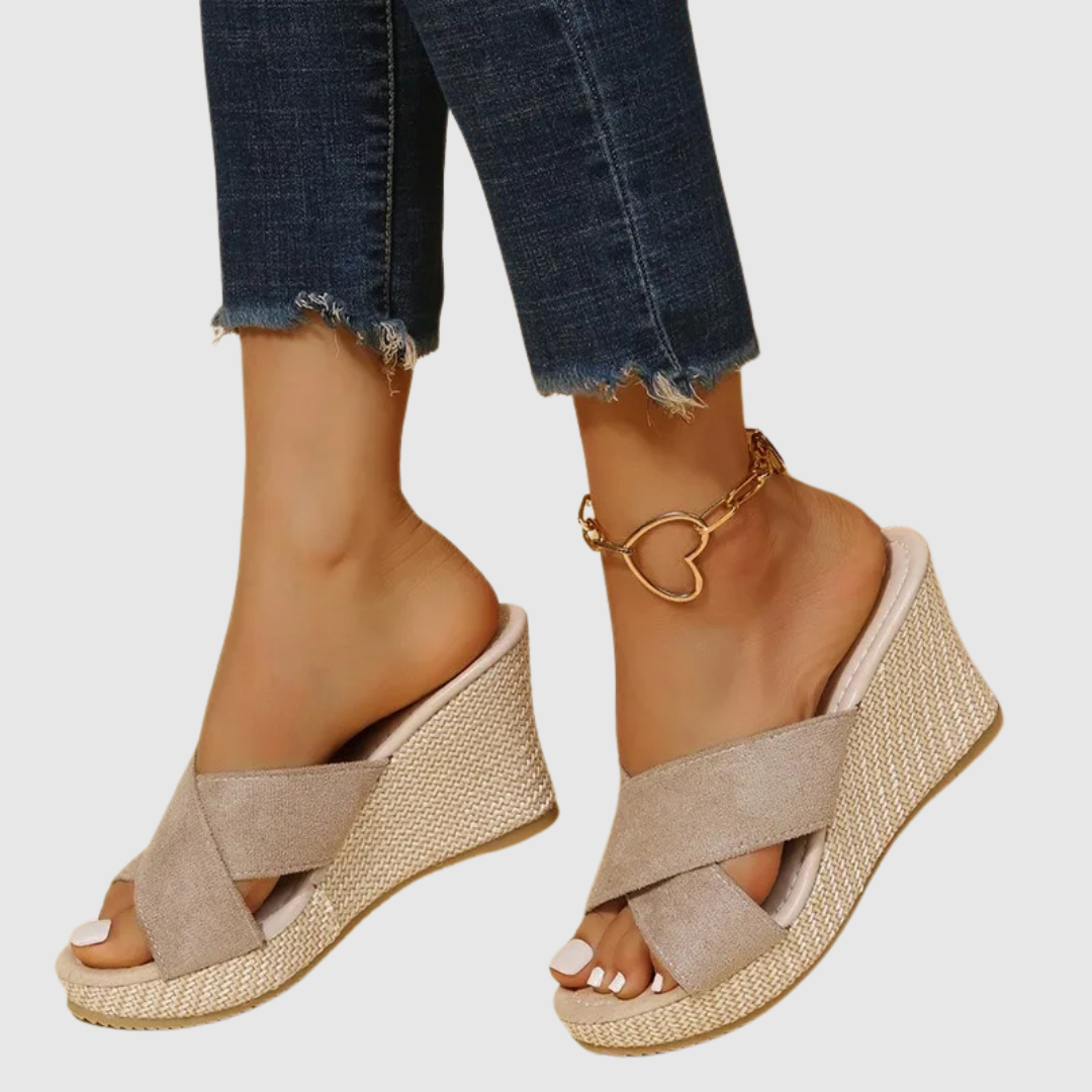 Sandales Élégantes à Talons Compensés