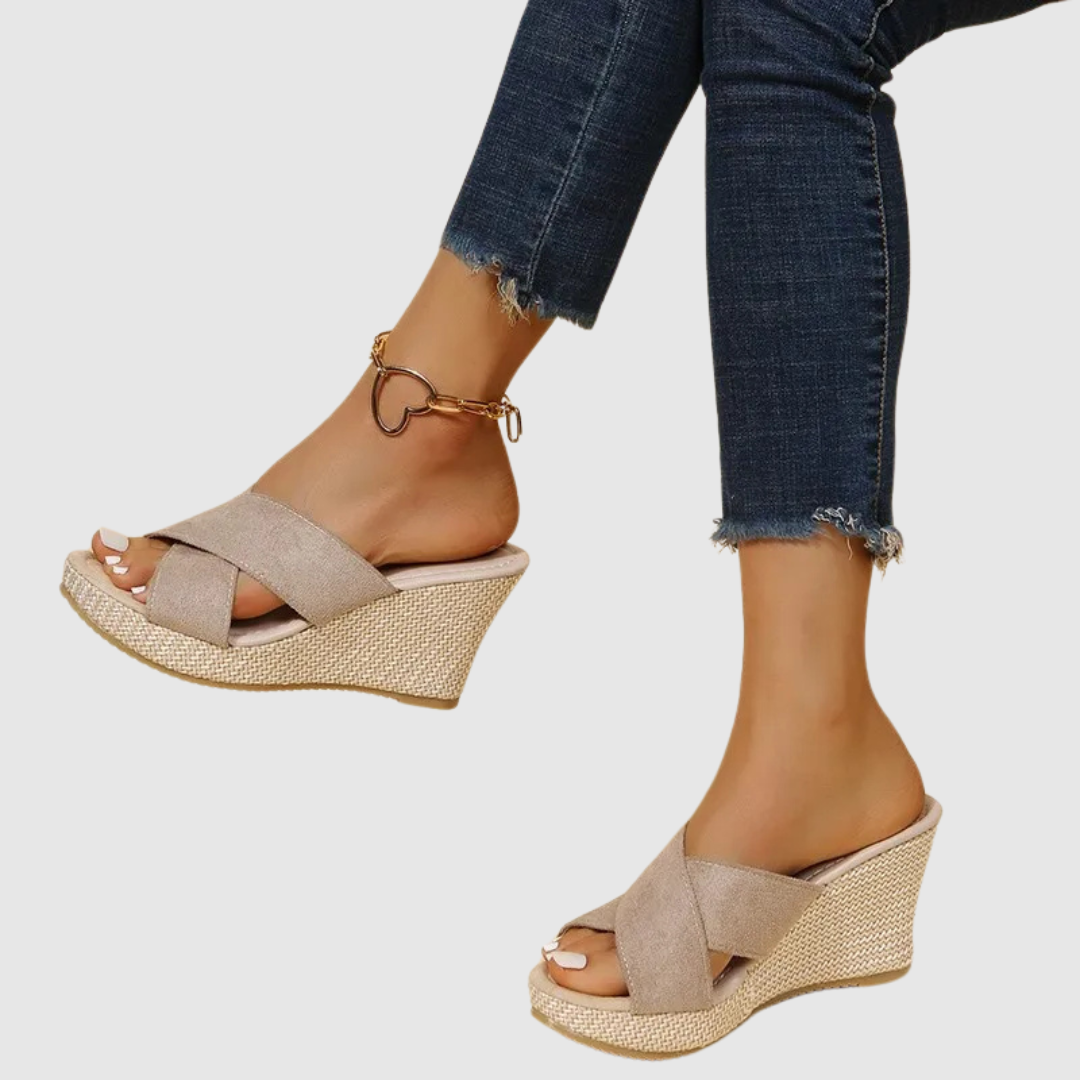 Sandales Élégantes à Talons Compensés